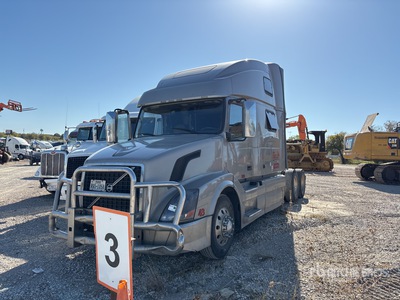 2016 Volvo VNL 6x4 Tracteur routier couchette