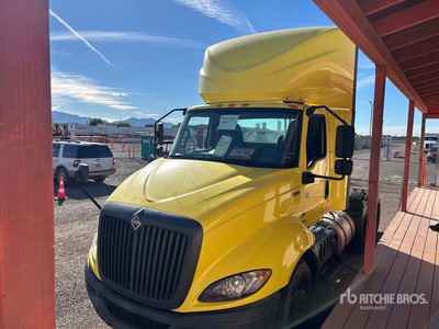 2020 International RH613 6x4 تراكتور شاحنة نهارية (ثنائية المحور)