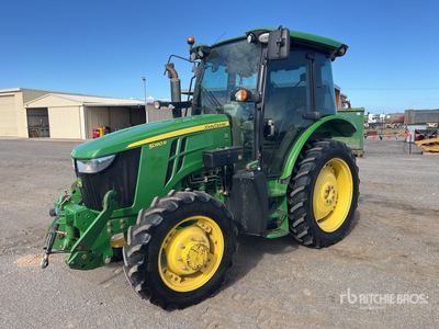 2018 John Deere 5090R 4WD Tractor