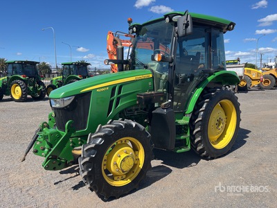 2018 John Deere 5090R 4WD Tractor