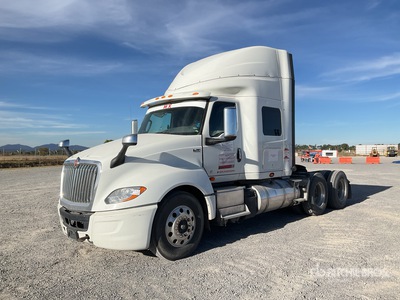 2022 International LT625 6x4 Tractocamion con Dormitorio / T/A Sleeper Truck Tractor