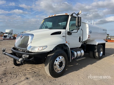 2020 International MV607 2000 gal 4x2 Wassertank-Lkw