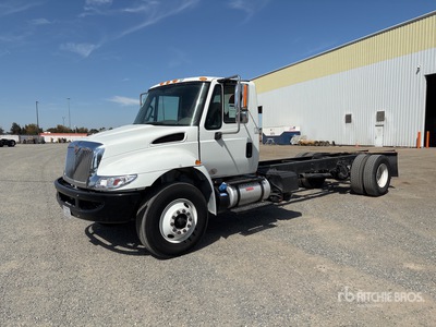 2017 International 4300 4x2 Cab and Chassis