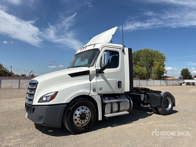 2019 Freightliner Cascadia 126 4x2 S/A Day Cab Truck Tractor