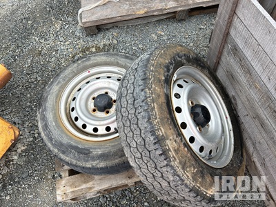 205/70R15C Reifen - Fits Toyota HiLux 2WD