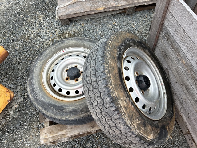 205/70R15C Tyres - Fits Toyota HiLux 2WD 205/70R15C Tyres - Fits Toyota HiLux 2WD