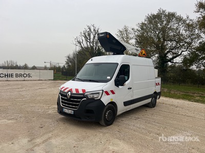 2021 Versalift VTL-120C ÉVOQUE 9 m on 2021 Renault Master Fourgon Nacelle Bucket Truck