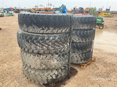 Quantity of (8) Continental 14.00R20 Räder