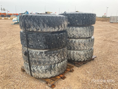 Quantity of (8) Continental 14.00R20 Räder