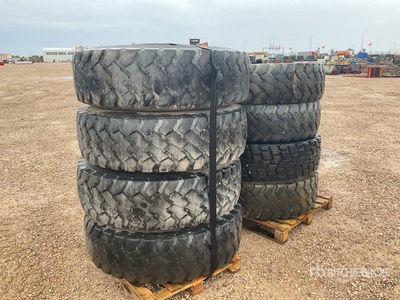 Quantity of (8) Continental 14.00R20 Räder