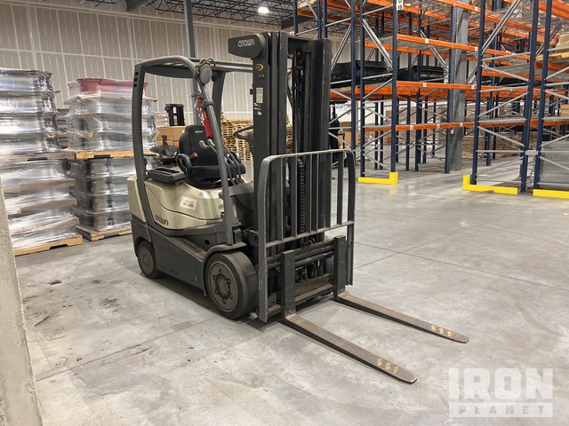 MONTACARGAS 2014 CROWN C5