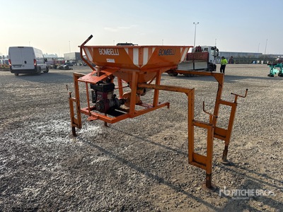 Bombelli Salt Spreader