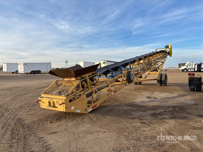 Kimto 30 in x 50 ft Portable Stacking Convoyeur