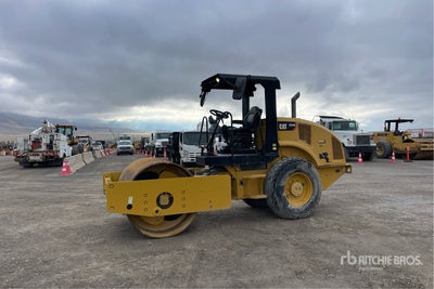2016 Cat CS44B Smooth Drum Compactor