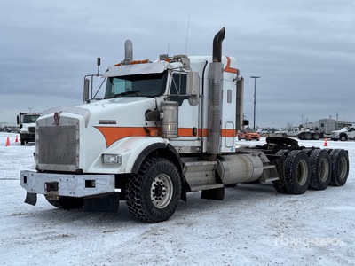 2018 Kenworth T800 8x6 Heavy Haul Tri/A Sleeper Truck Tractor