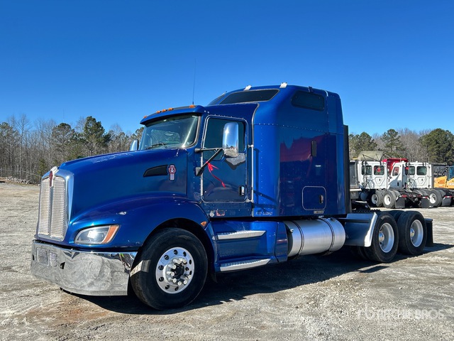 2012 Kenworth T660 6x4 T/A Sleeper Truck Tractor