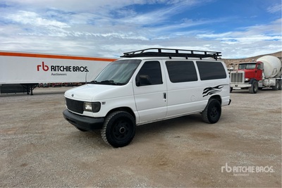 1999 Ford E-350 Van osobowy