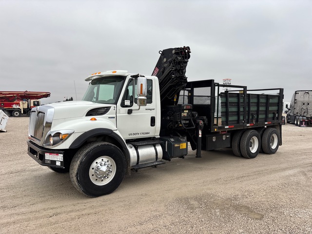 2009 Hiab 322 E-7 HIPRO 19620 lb Knuckle Boom on 2010 International 7500 6x4 Flatbed Truck with Crane