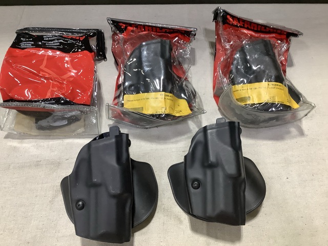 (40) Pistol Holsters (40) Pistol Holsters