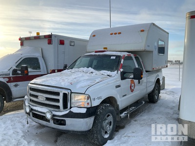 2007 Ford F-350 4x4 Extended Cab Emergency Response & Treatment Truck