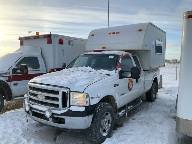 2007 Ford F-350 4x4 Extended Cab Emergency Response & Treatment Truck