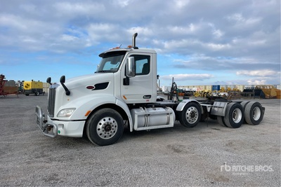 2017 Peterbilt 579 8x4 Cabeza Tractora Cabina Corta