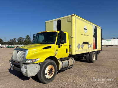 2007 International 4300 SBA 4x2 Gesloten vrachtwagen