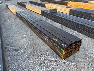 Quantity of (20) 1-1/2 in x 3 in 11Ga Rectangle Tubing