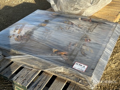 Quantity of (1) Pallet of Lifting Chains Articoli da ferramenta e di consumo