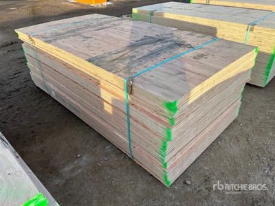 Quantity of (50) 5/8" 4x8 CSP/DFP No Stamp Contreplaqué (Unused)