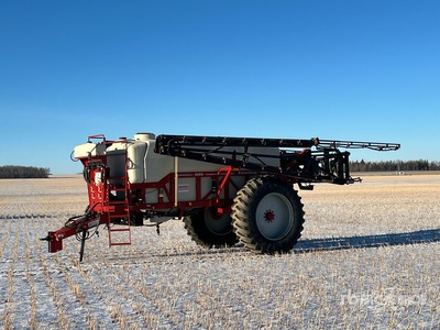 Farm King 1600 90 ft S/A Pull-Type Sprayer