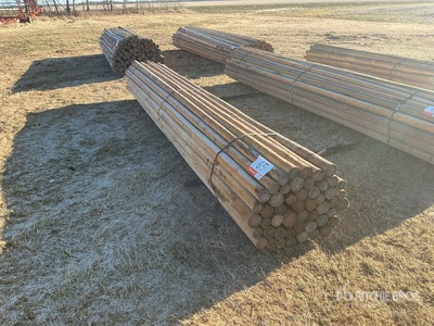 Quantity of 16 ft Fence Rails