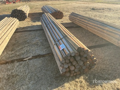 Quantity of 16 ft Fence Rails