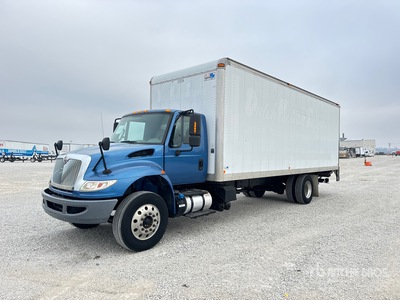 2015 International 4300 4x2 Van Truck