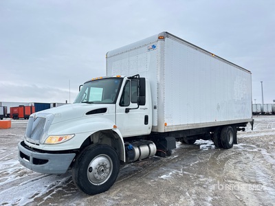 2015 International 4300 4x2 Gesloten vrachtwagen