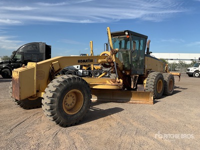 2000 Komatsu GD750A-1 Motoniveladora