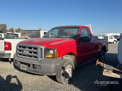 2006 Ford F-250 XL 4x4 Pickup (Inoperable)