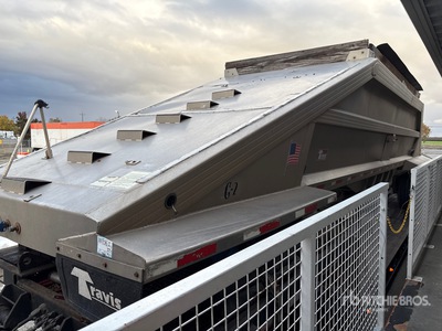 2011 Travis 46 ft Tipping Trailer