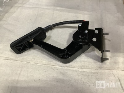 (3) Spartan Motors 0421-HH4-007 Electric Accelerator Pedals