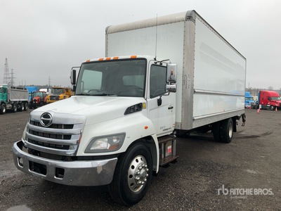 2018 Hino 268 4x2 Van Truck