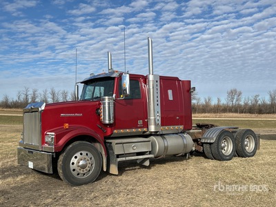 Western Star W4900SF 6x4 Cabeza Tractora Cabina Dormitorio (Glider Kit)