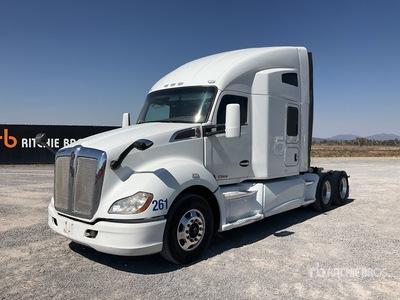 2016 Kenworth T680 6x4 Tractocamion con Dormitorio / T/A Sleeper Truck Tractor
