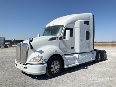 2016 Kenworth T680 6x4 Tractocamion con Dormitorio / Tracteur Routier Couchette