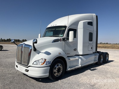 2017 Kenworth T680 6x4 Tractocamion con Dormitorio / T/A Sleeper Truck Tractor