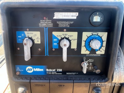 2019 Miller Bobcat Soldadora motorizada