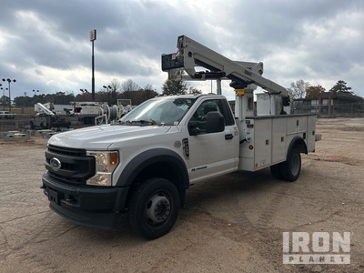 2019 Versalift SST40EIH-01 40 ft on 2020 Ford F550 XL 4x4 Bucket Truck