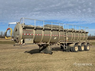 Heil 10000 gal Tri/A Tanker Trailer