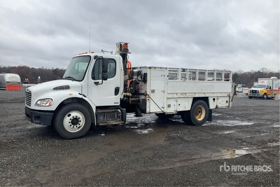 2012 Freightliner M2 106 4x2 4x2 Tire Ciężarówka serwisowa