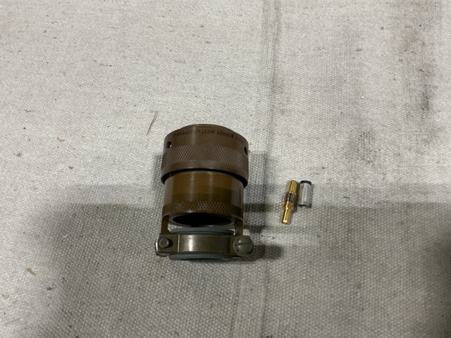 (26) Burndy M22TAC10XP6NH62 Electrical Connector Backshells