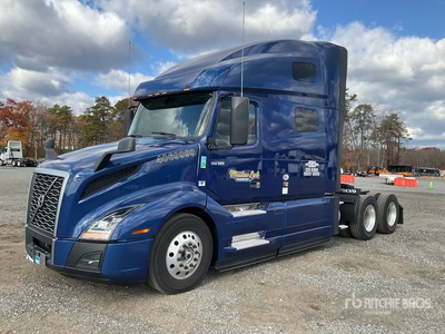 2023 Volvo VNL760 3- Achs Sattelzugmaschine mit Schlafkabine